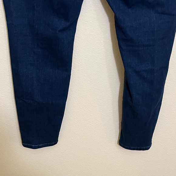Mossimo High Rise Jegging Blue Jeans - Picture 6 of 8